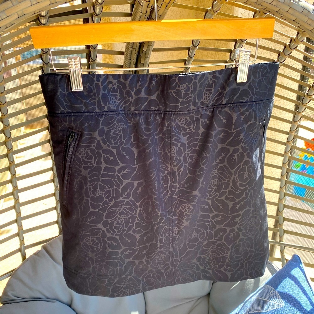 Orvis Ladies' Embossed Pull On Skort Sz S